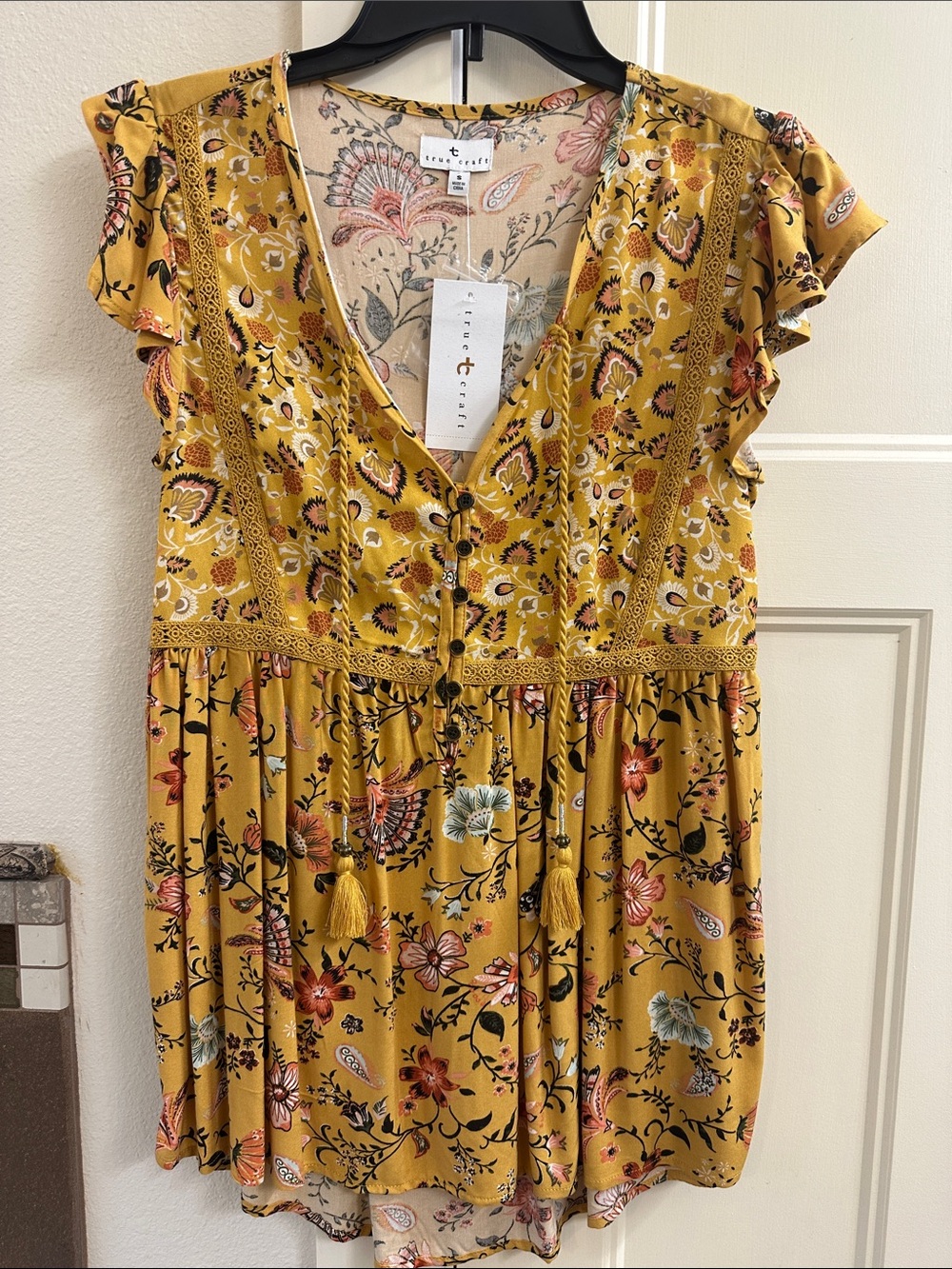 True Craft Yellow Floral Button-Front Blouse